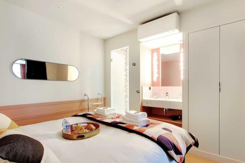 V Vast Apartment, Steps From Place Des Vosges Ac