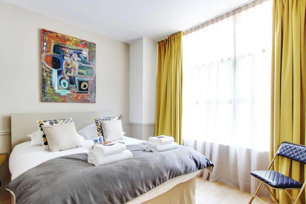 V Vast Apartment, Steps From Place Des Vosges Ac Apartment *