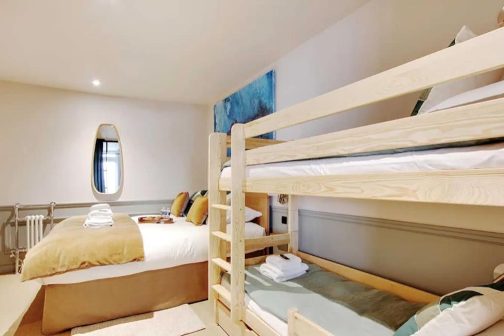 V Vast Apartment, Steps From Place Des Vosges Ac * Paris